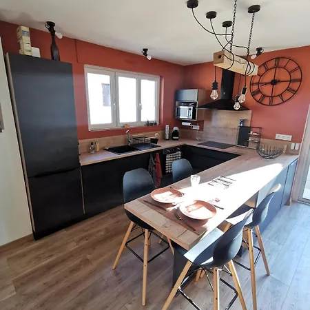 Appartement Maison De Lumineuse, Calme Et Climatise